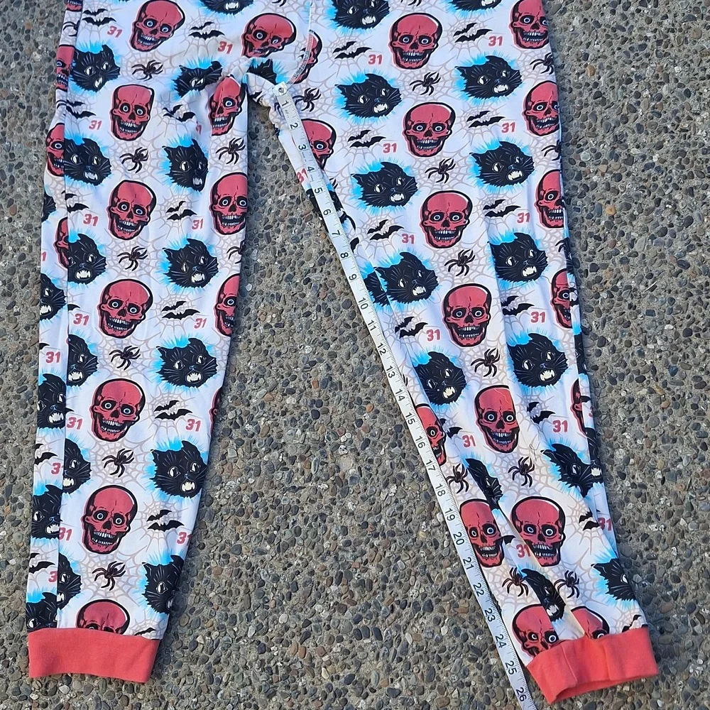 Creepy Co. Presents Beistle Halloween Spooky Skull Cat & Spiderweb Print Pajamas - Picture 13 of 15